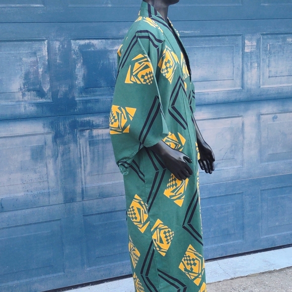 VIVI The Man Men's Cultural Robe - Picture 13 of 17